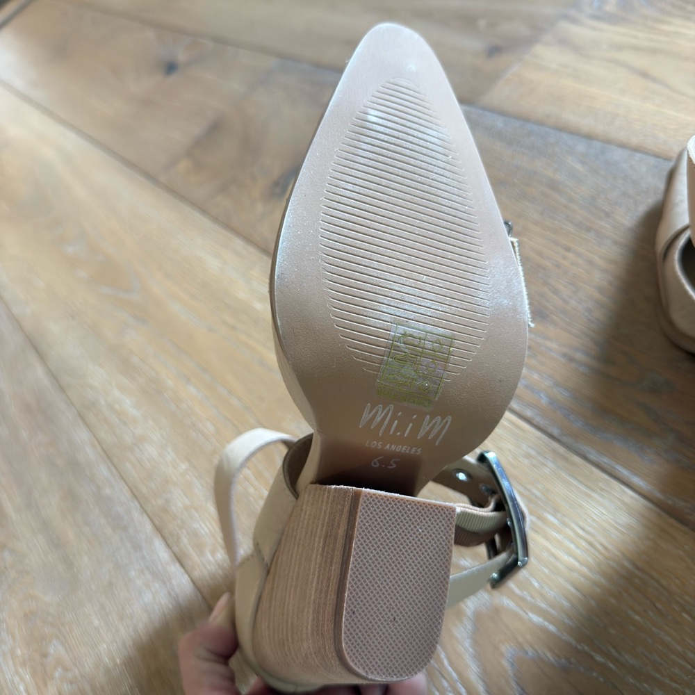 Mi.iM Beige Buckle Block Heel Women's Shoes - Picture 4 of 7